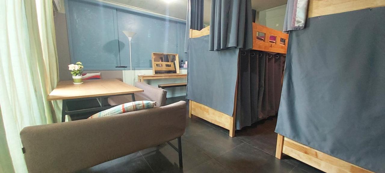 Buzz Guesthouse Hostel Сеул Экстерьер фото