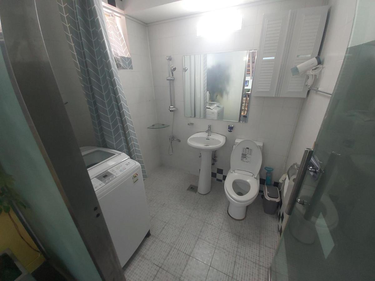 Buzz Guesthouse Hostel Сеул Экстерьер фото